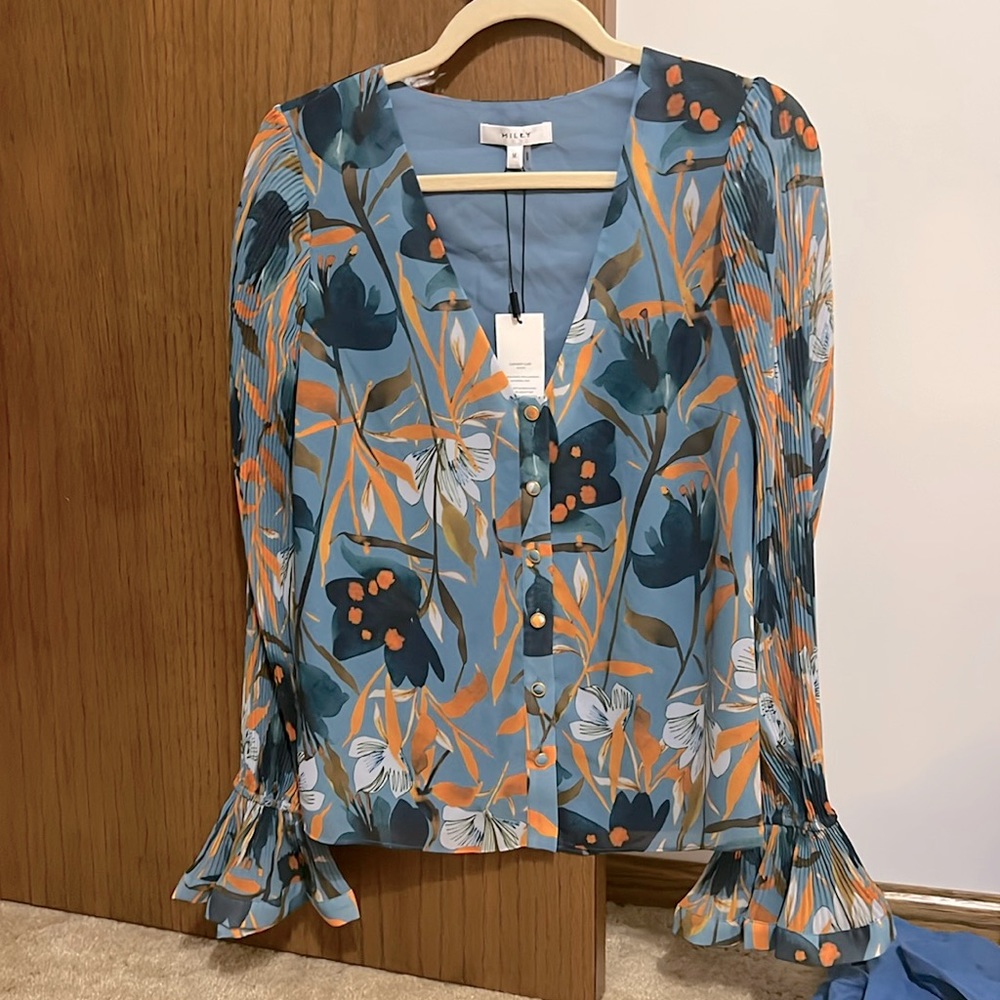 Millie blouse size medium NW partial Tags